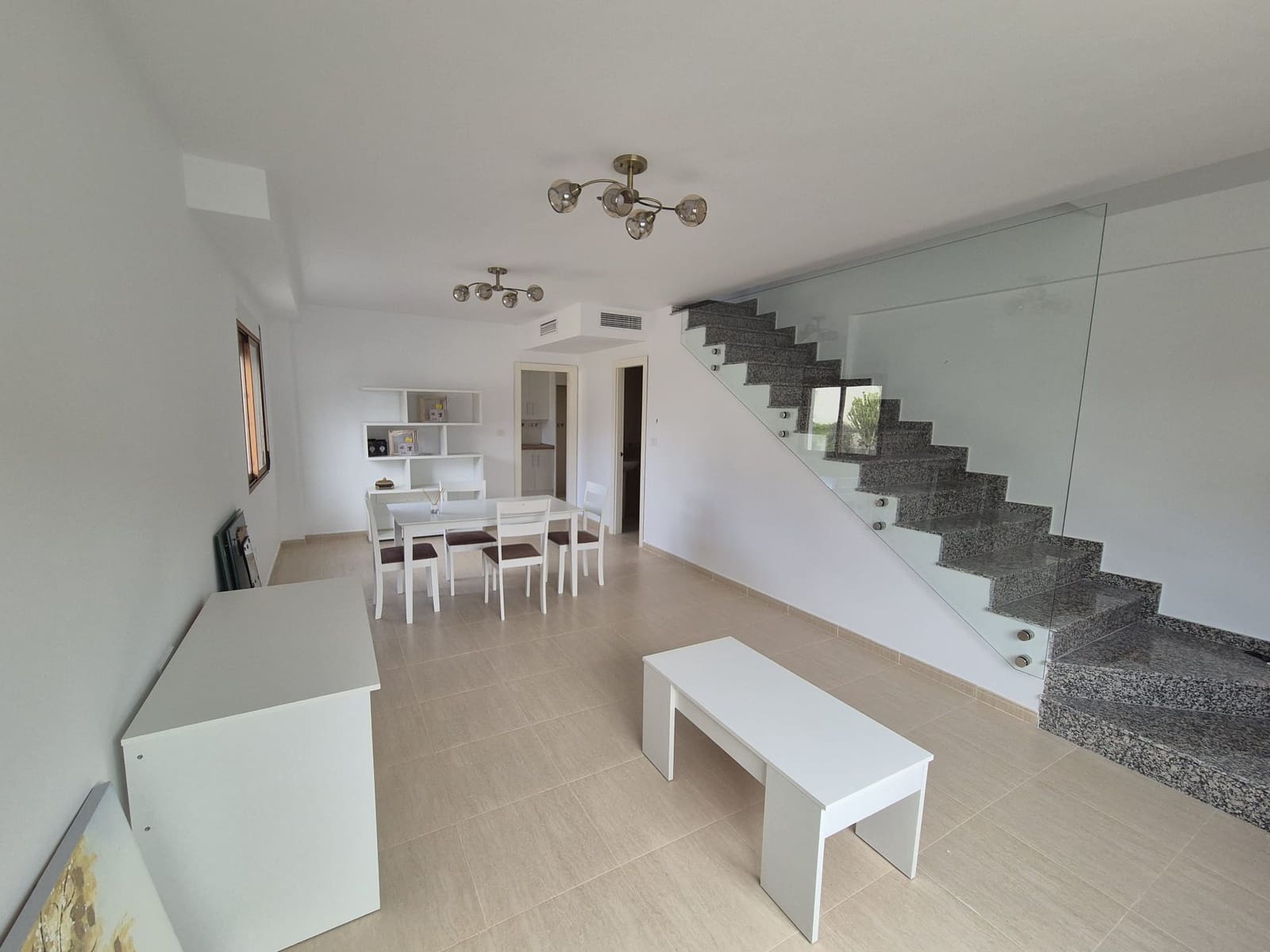 3 soveværelse Semi-Rækkehus til leje i Almanzora - € 750 (Ref: 8132515)