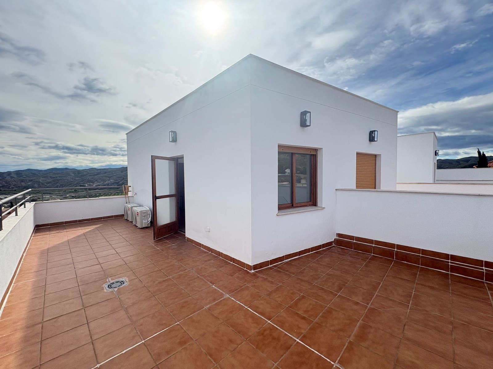 3 soveværelse Semi-Rækkehus til leje i Almanzora - € 750 (Ref: 8132515)