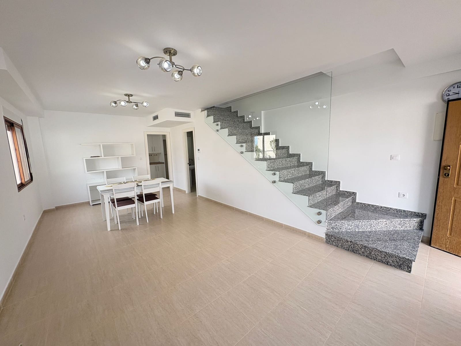 3 soveværelse Semi-Rækkehus til leje i Almanzora - € 750 (Ref: 8132515)