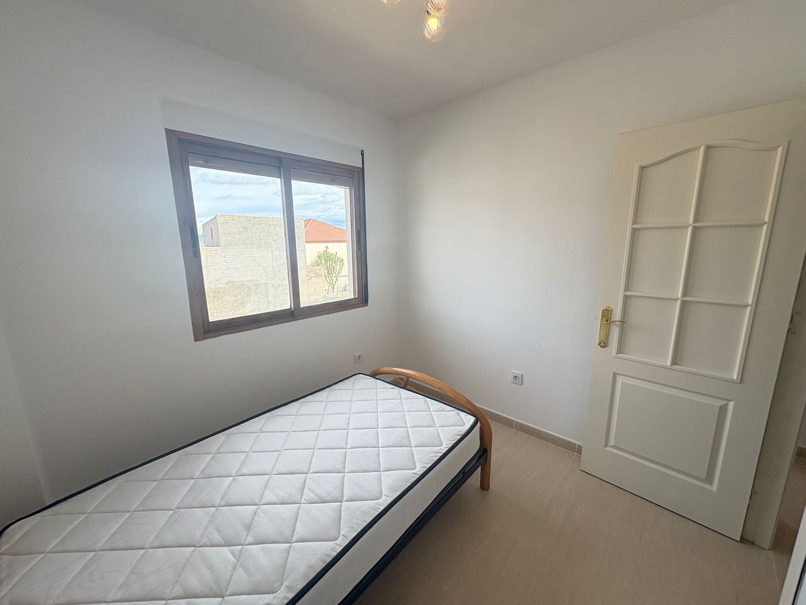 3 soveværelse Semi-Rækkehus til leje i Almanzora - € 750 (Ref: 8132515)