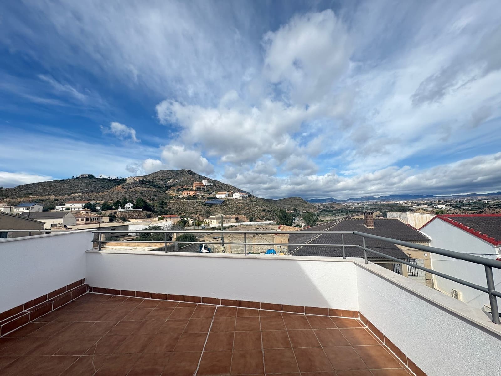 3 soveværelse Semi-Rækkehus til leje i Almanzora - € 750 (Ref: 8132515)