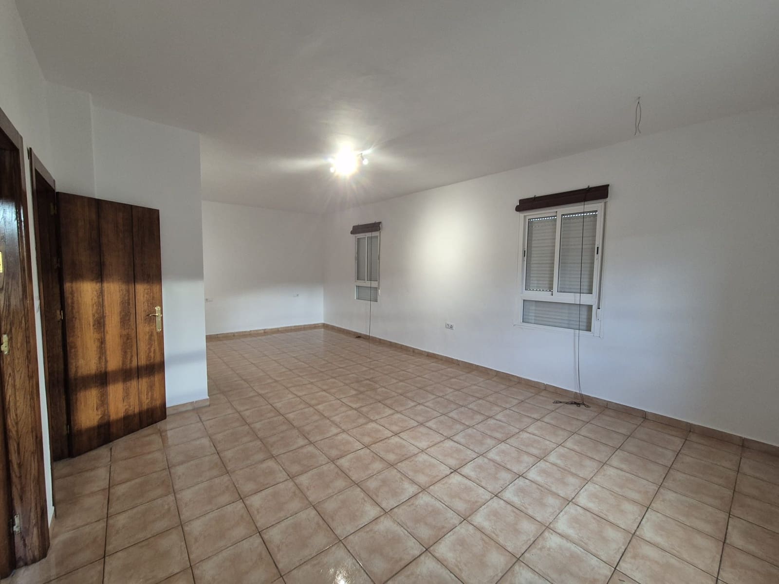 3 sovrum Finca/Hus på landet att hyra i Almeria stad med garage - 850 € (Ref: 8245989)