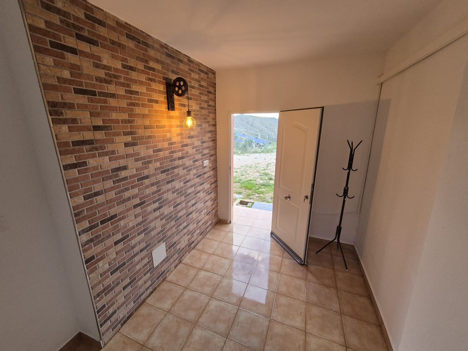 3 sovrum Finca/Hus på landet att hyra i Almeria stad med garage - 850 € (Ref: 8245989)