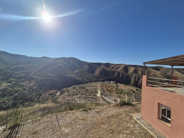 3 bedroom Finca/Country House for rent in Almería city with garage - € 850 (Ref: 8245989)