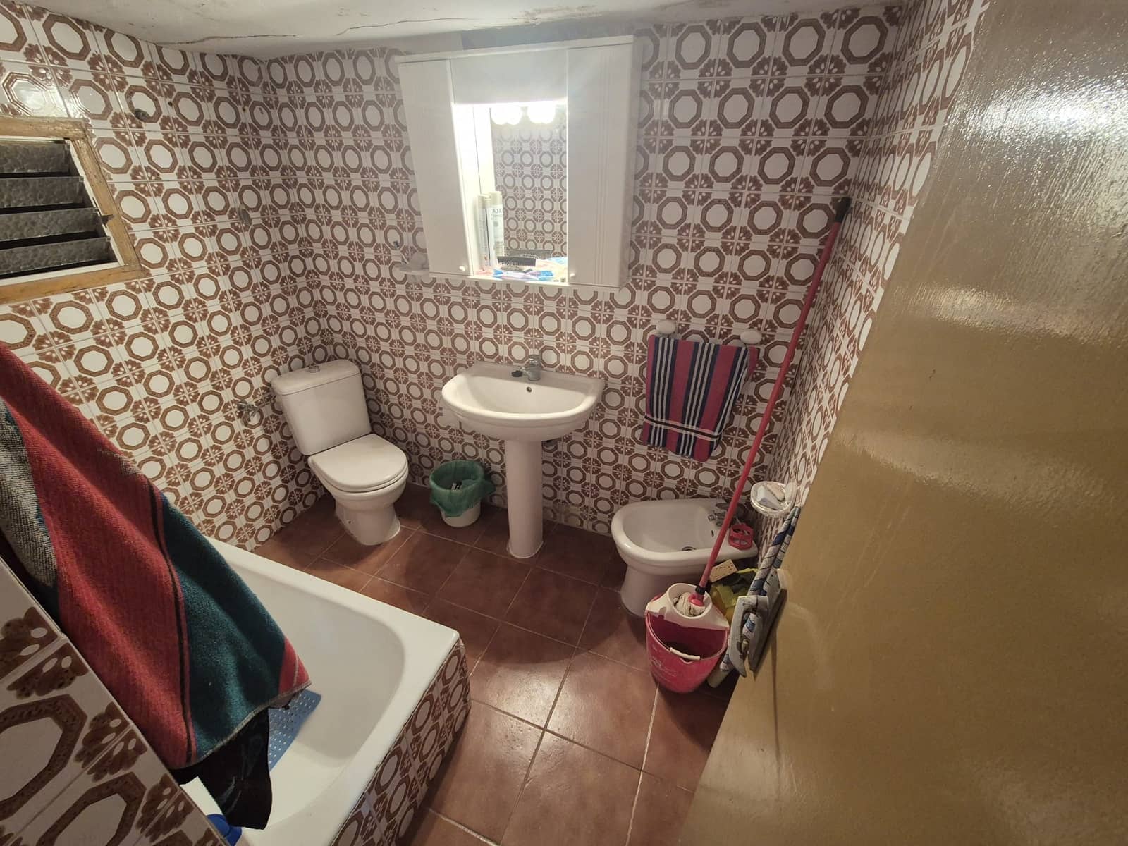 3 slaapkamer Finca/Landhuis te koop in Cantoria - € 69.000 (Ref: 8293067)