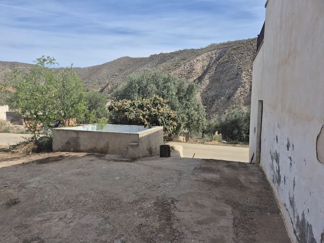 3 slaapkamer Finca/Landhuis te koop in Cantoria - € 69.000 (Ref: 8293067)