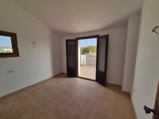 3 Zimmer Villa zu vermieten in Almería Stadt - 950 € (Ref: 8323363)