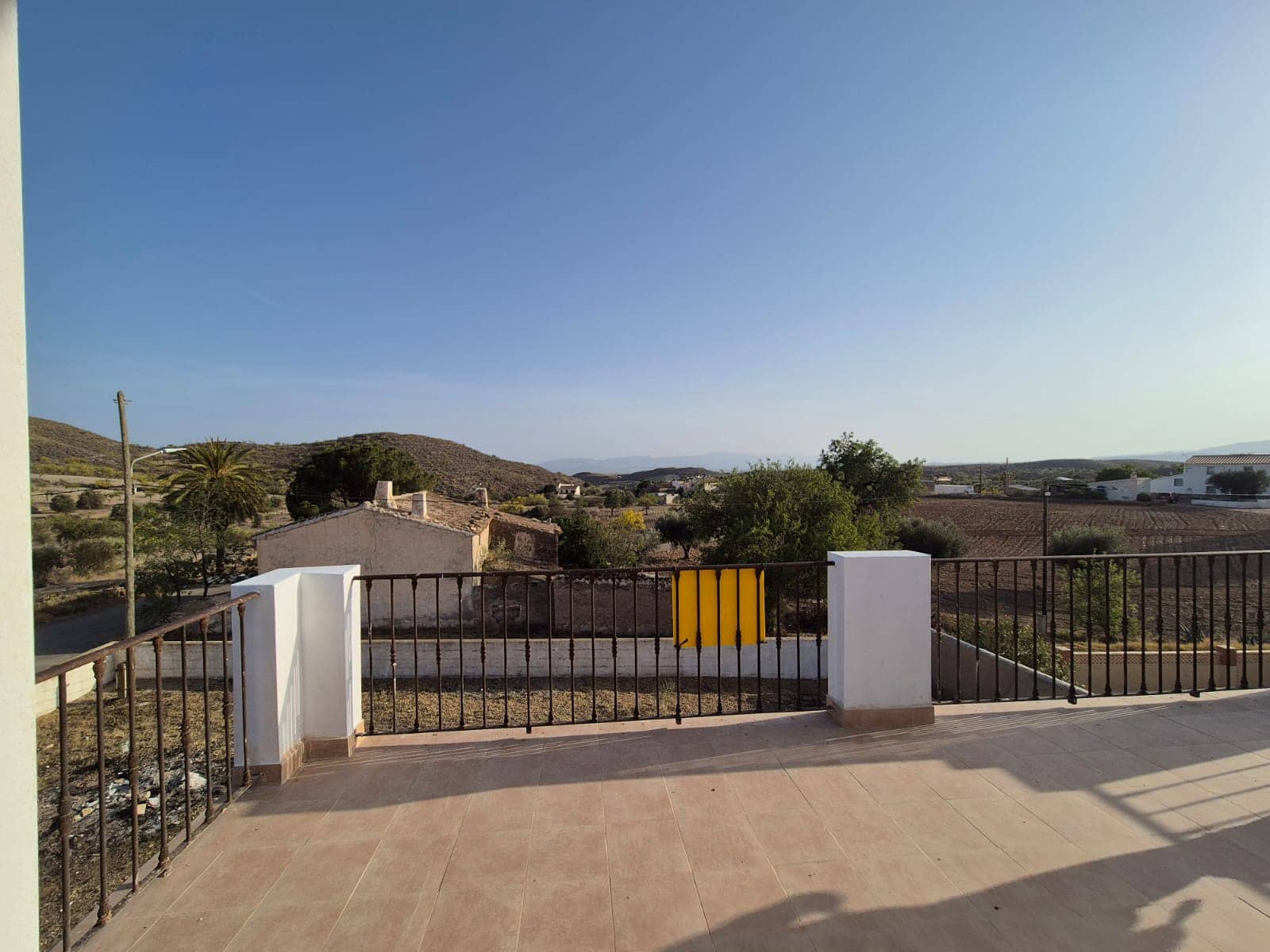3 bedroom Villa for rent in Almeria city - € 950 (Ref: 8323363)