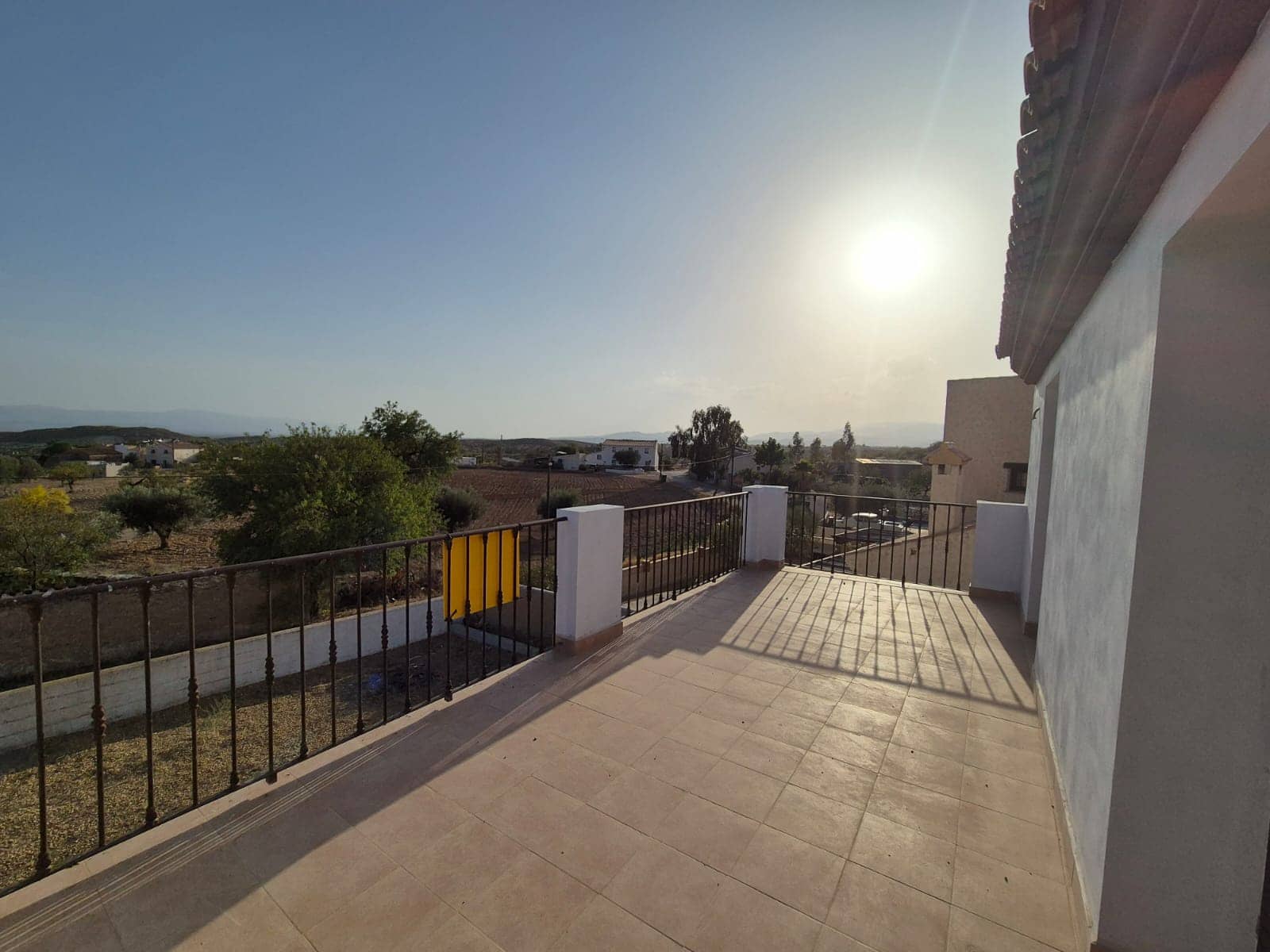 3 bedroom Villa for rent in Almeria city - € 950 (Ref: 8323363)