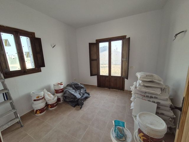 3 Zimmer Villa zu vermieten in Almería Stadt - 950 € (Ref: 8323363)