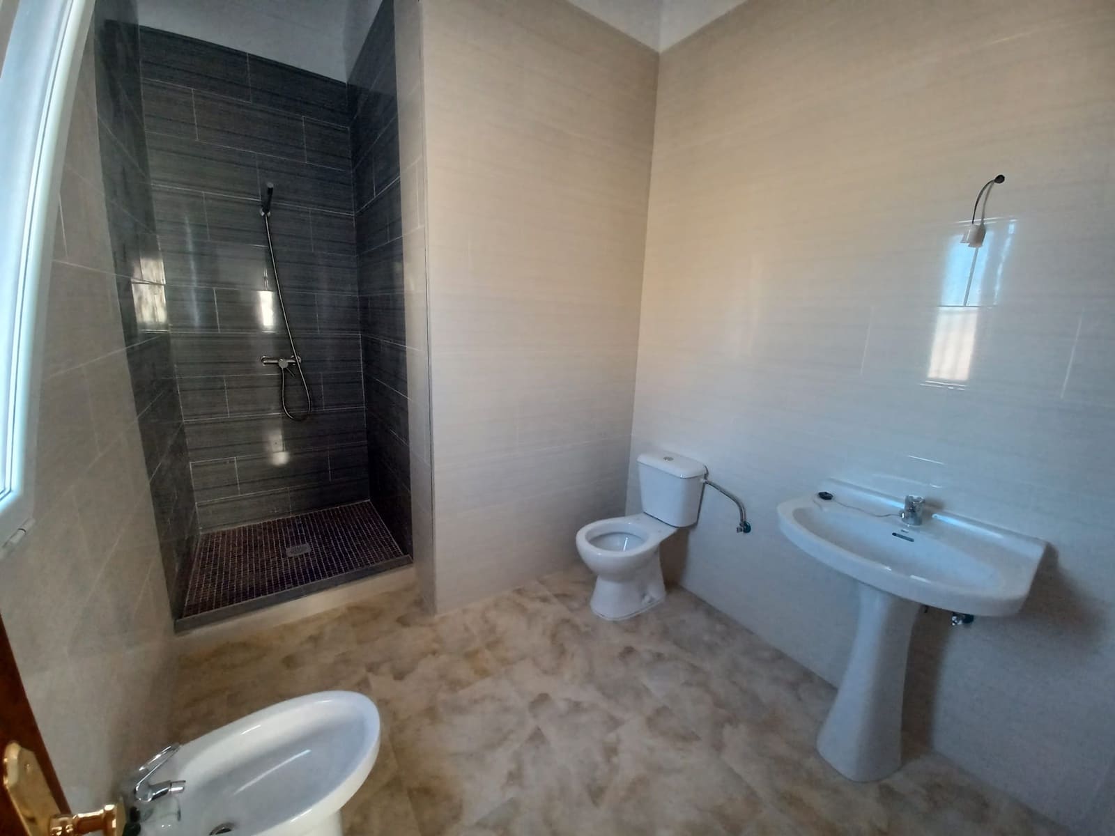 Chalet de 3 habitaciones en Almanzora en alquiler con garaje - 950 € (Ref: 8397171)