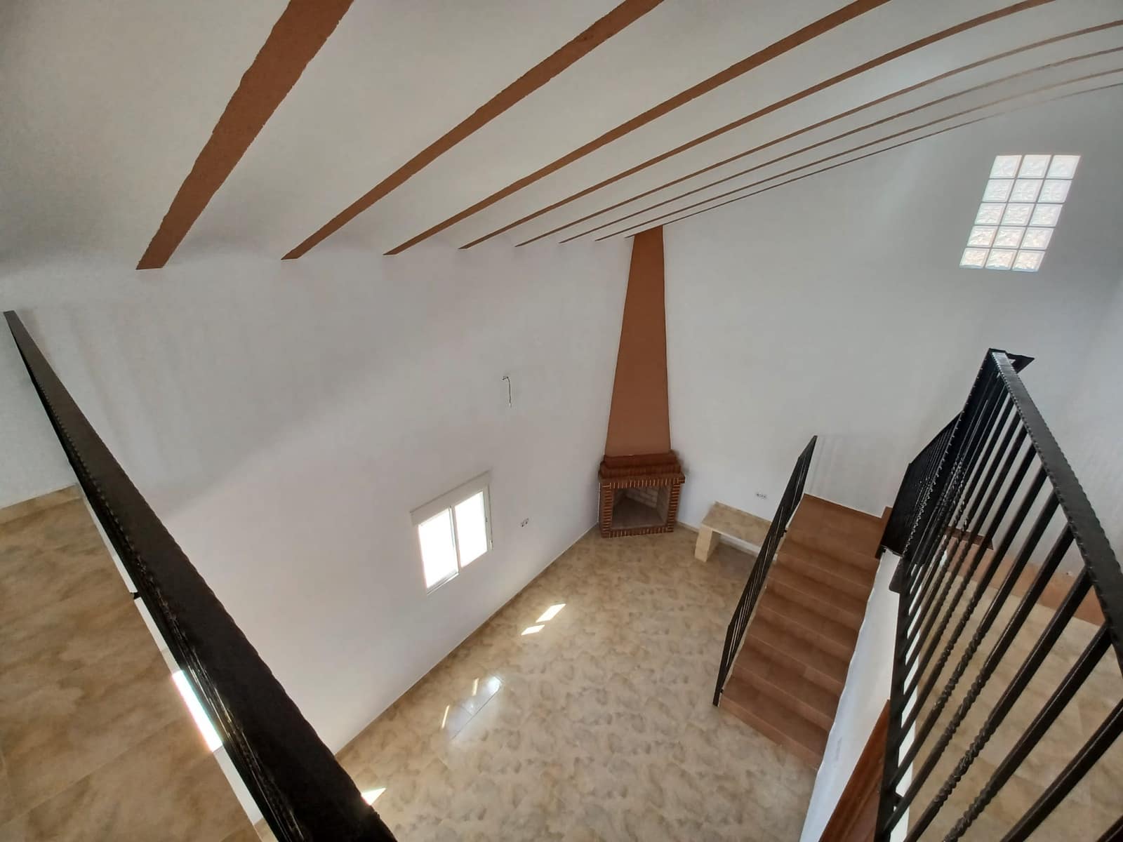 Chalet de 3 habitaciones en Almanzora en alquiler con garaje - 950 € (Ref: 8397171)