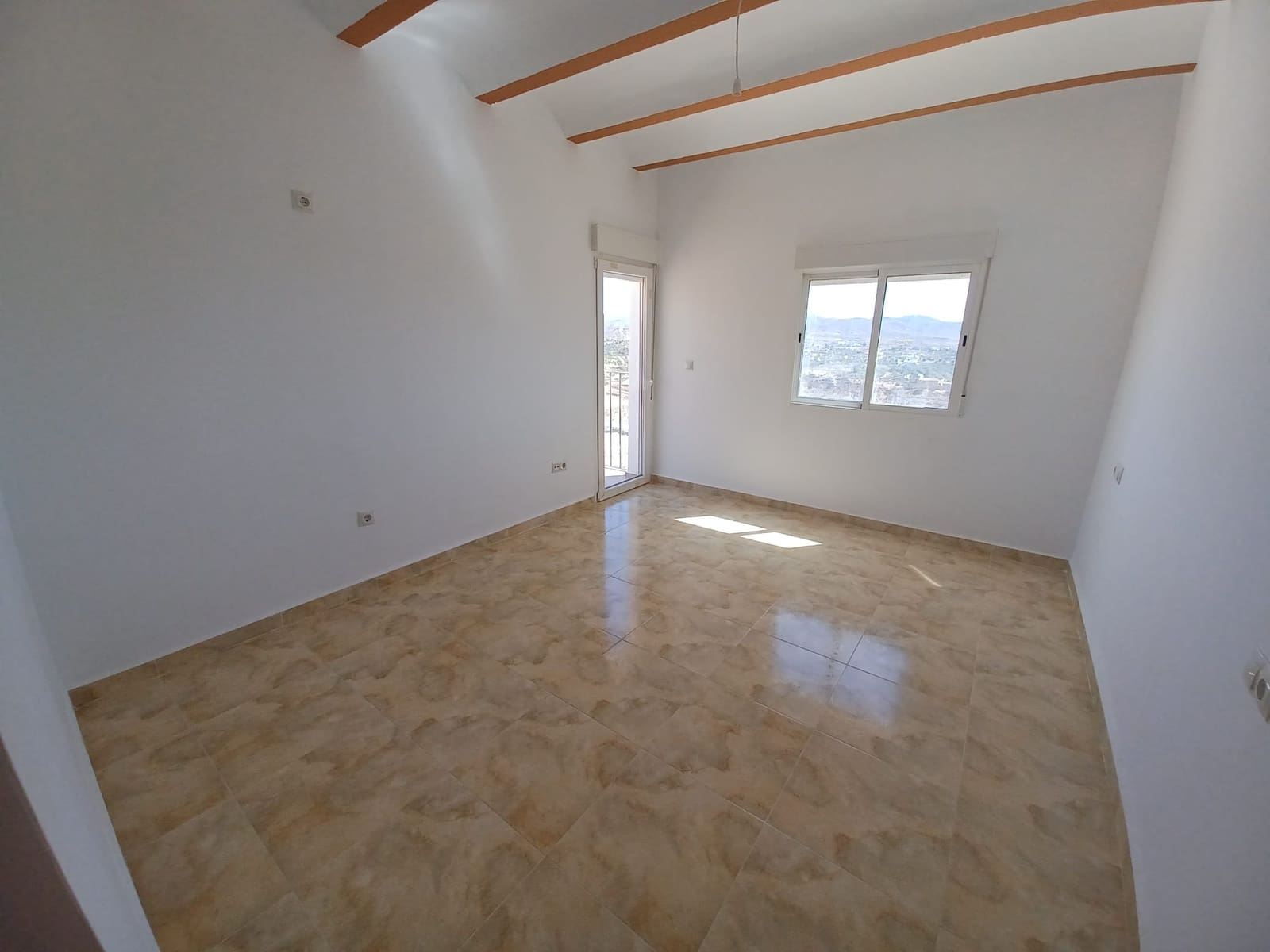 Chalet de 3 habitaciones en Almanzora en alquiler con garaje - 950 € (Ref: 8397171)