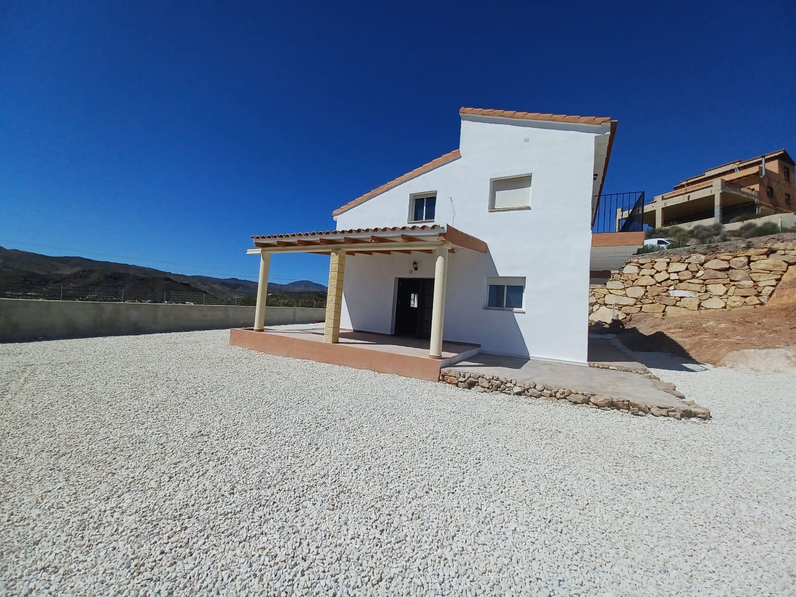 Chalet de 3 habitaciones en Almanzora en alquiler con garaje - 950 € (Ref: 8397171)