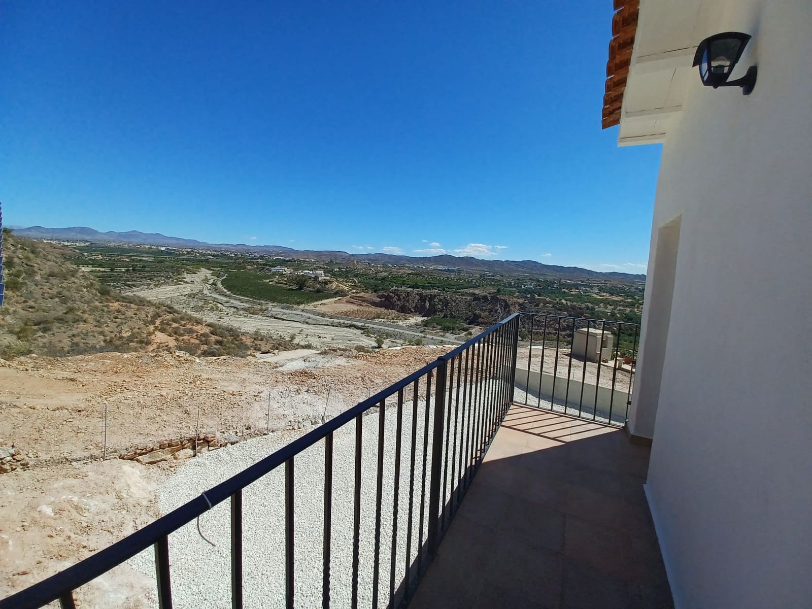 Chalet de 3 habitaciones en Almanzora en alquiler con garaje - 950 € (Ref: 8397171)