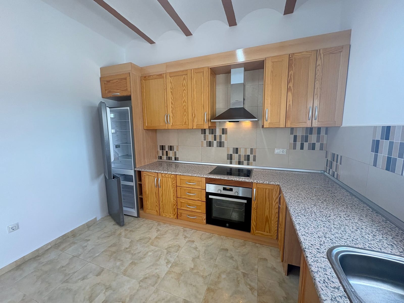 Chalet de 3 habitaciones en Almanzora en alquiler con garaje - 950 € (Ref: 8397171)