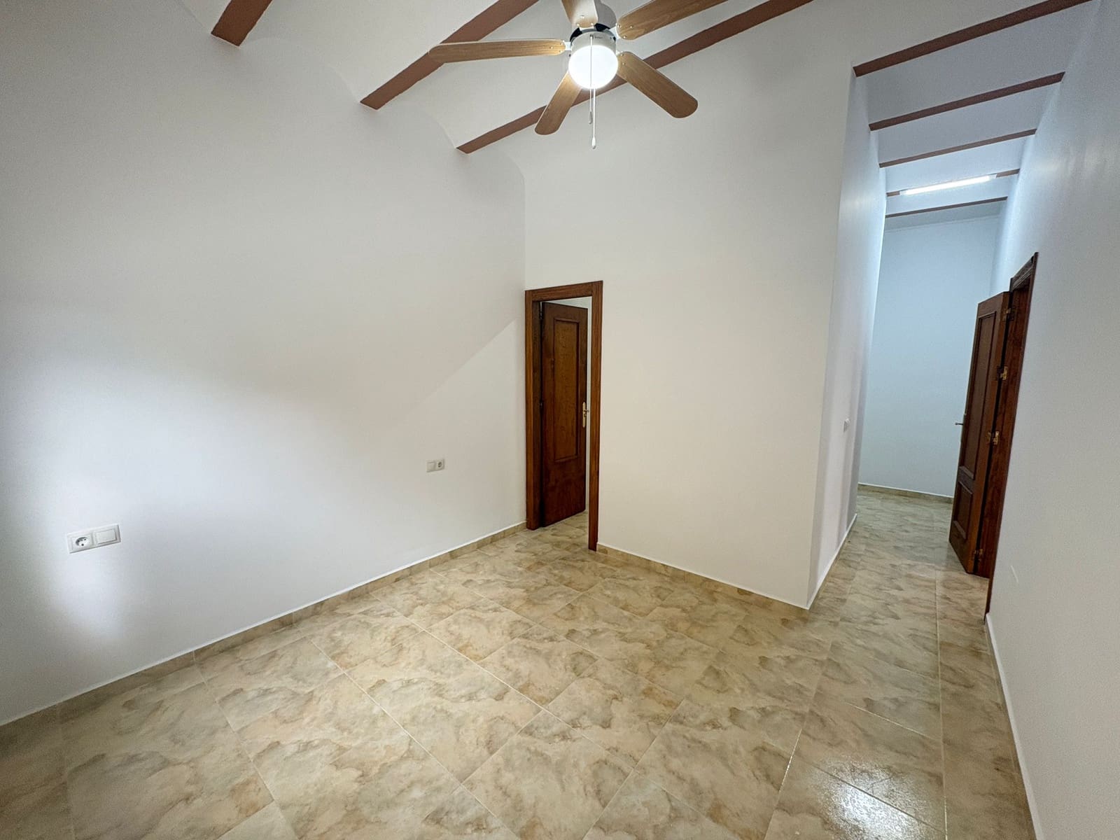 Chalet de 3 habitaciones en Almanzora en alquiler con garaje - 950 € (Ref: 8397171)