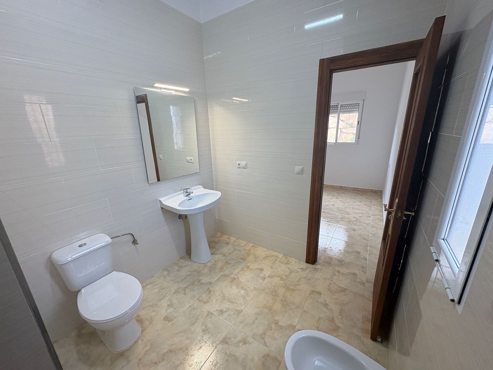 Chalet de 3 habitaciones en Almanzora en alquiler con garaje - 950 € (Ref: 8397171)