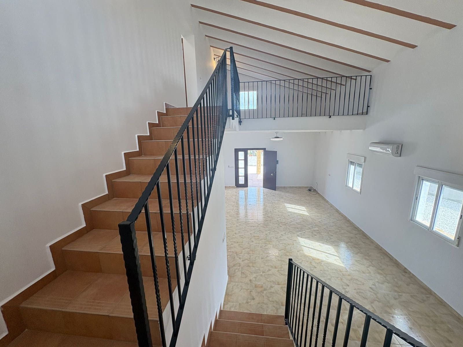 Chalet de 3 habitaciones en Almanzora en alquiler con garaje - 950 € (Ref: 8397171)