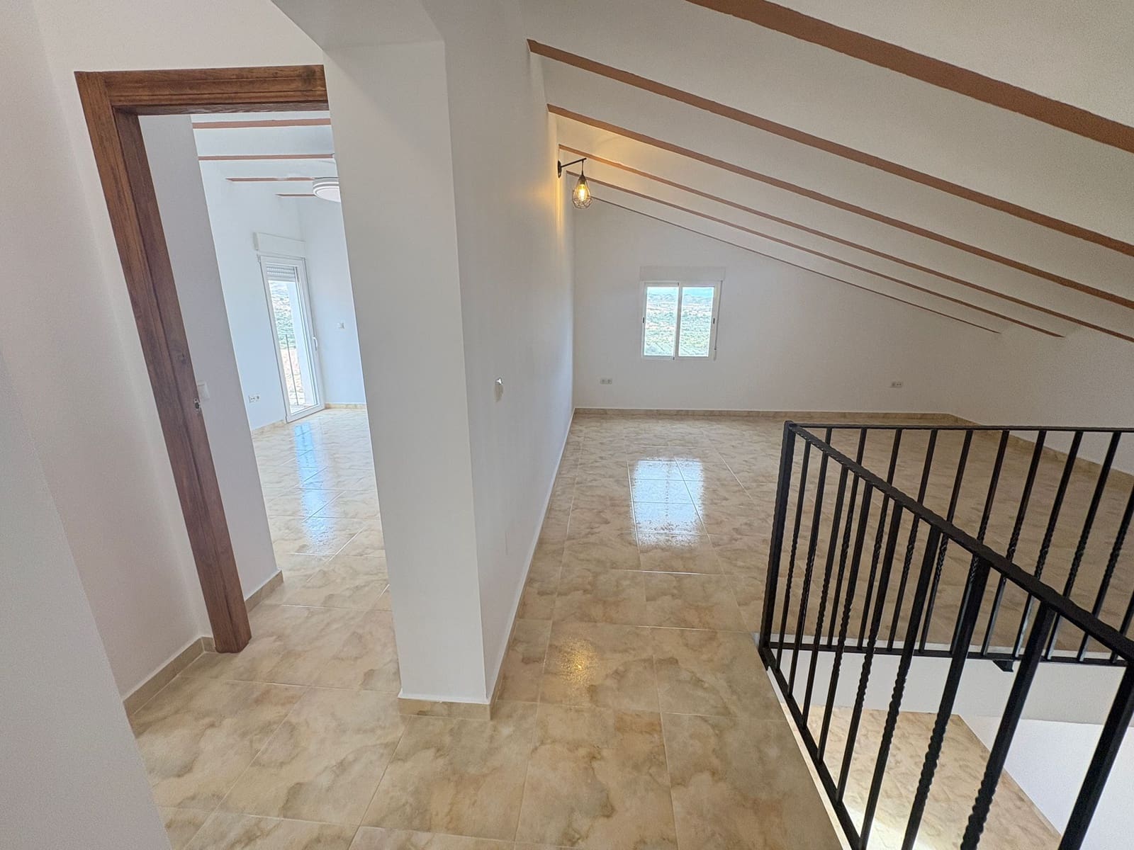 Chalet de 3 habitaciones en Almanzora en alquiler con garaje - 950 € (Ref: 8397171)