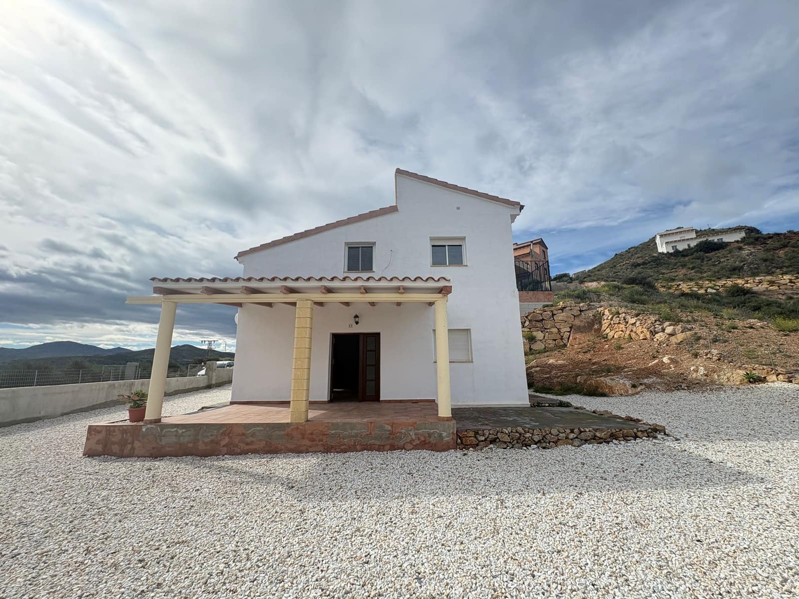 Chalet de 3 habitaciones en Almanzora en alquiler con garaje - 950 € (Ref: 8397171)