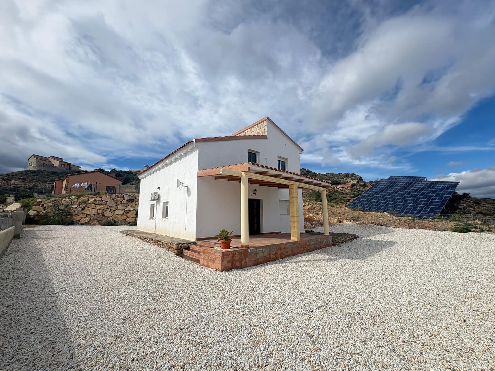 Chalet de 3 habitaciones en Almanzora en alquiler con garaje - 950 € (Ref: 8397171)