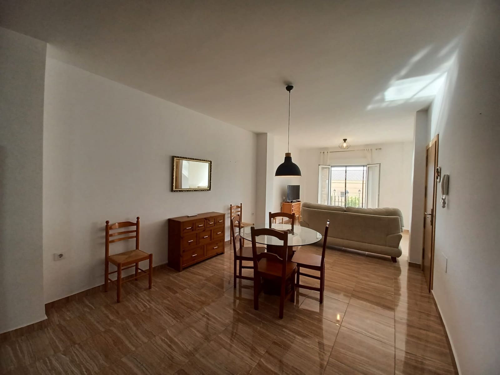 2 soveværelse Lejlighed til leje i Almeria by - € 500 (Ref: 8532847)