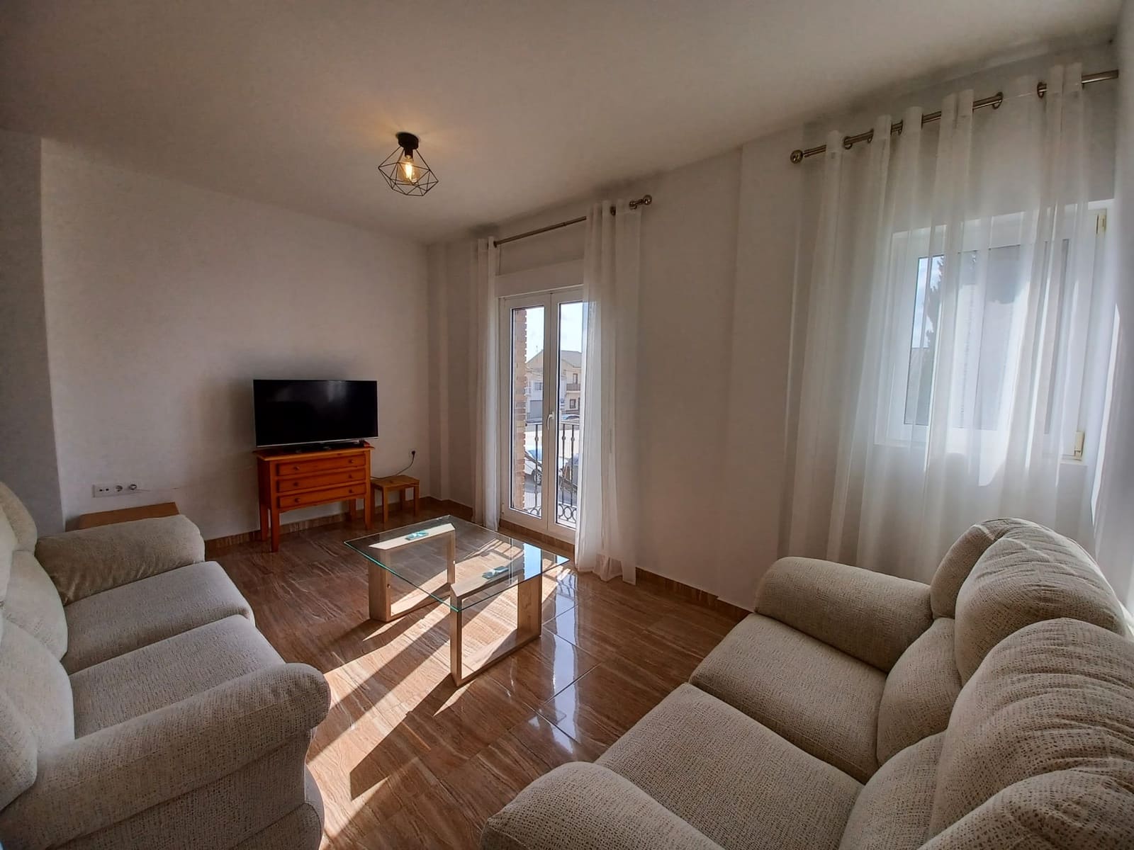 2 soveværelse Lejlighed til leje i Almeria by - € 500 (Ref: 8532847)