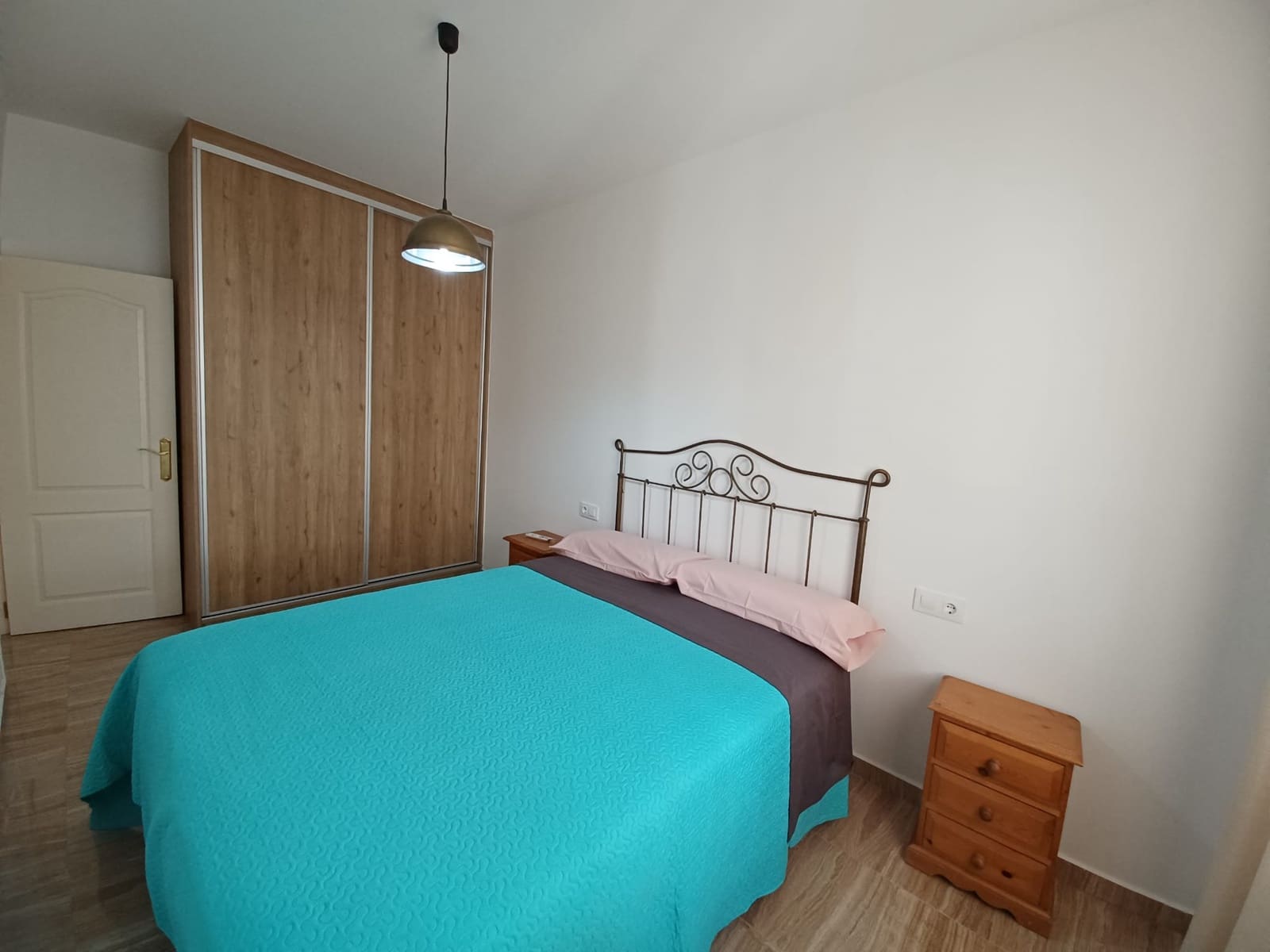 2 soveværelse Lejlighed til leje i Almeria by - € 500 (Ref: 8532847)