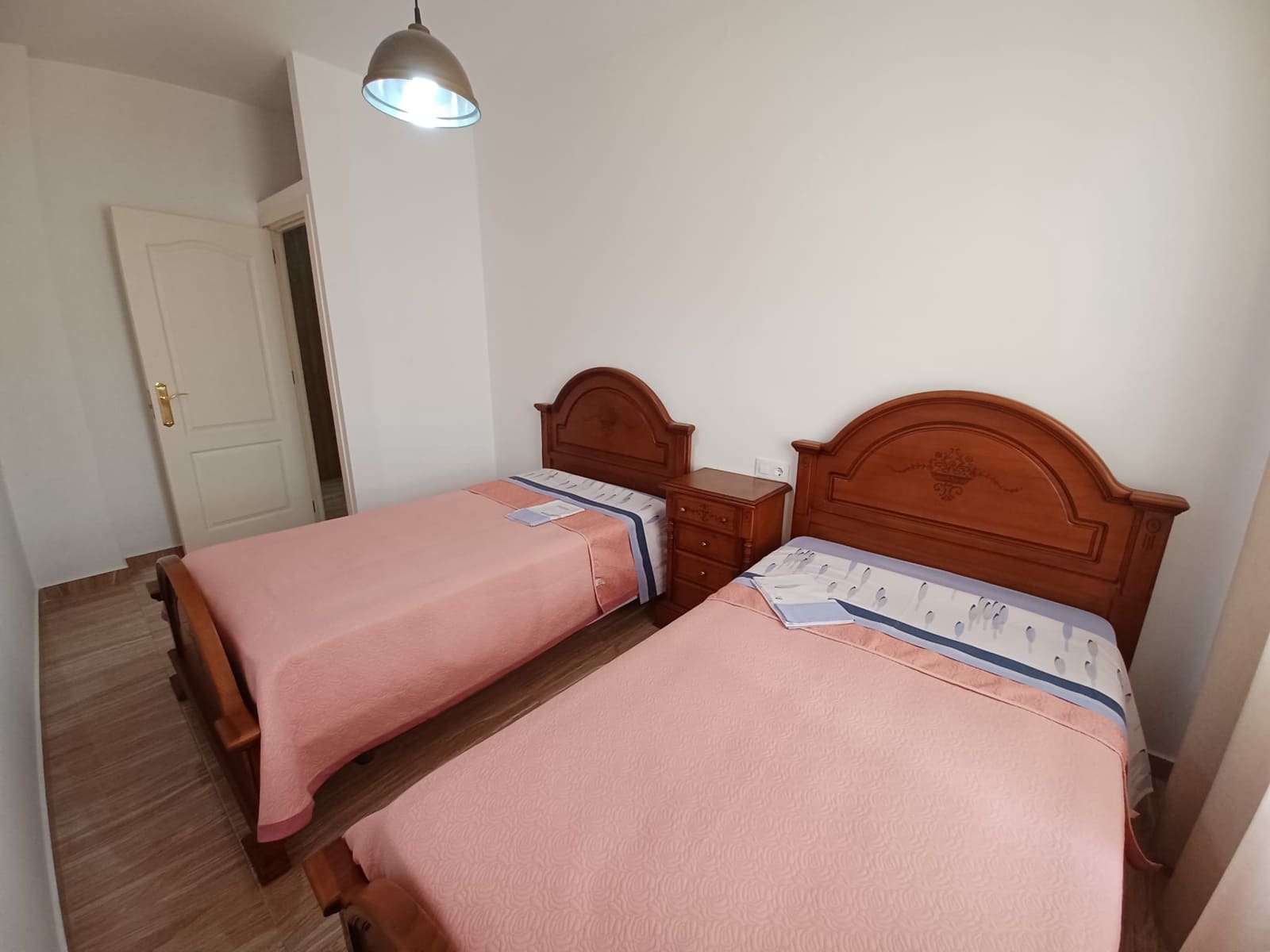 2 soveværelse Lejlighed til leje i Almeria by - € 500 (Ref: 8532847)