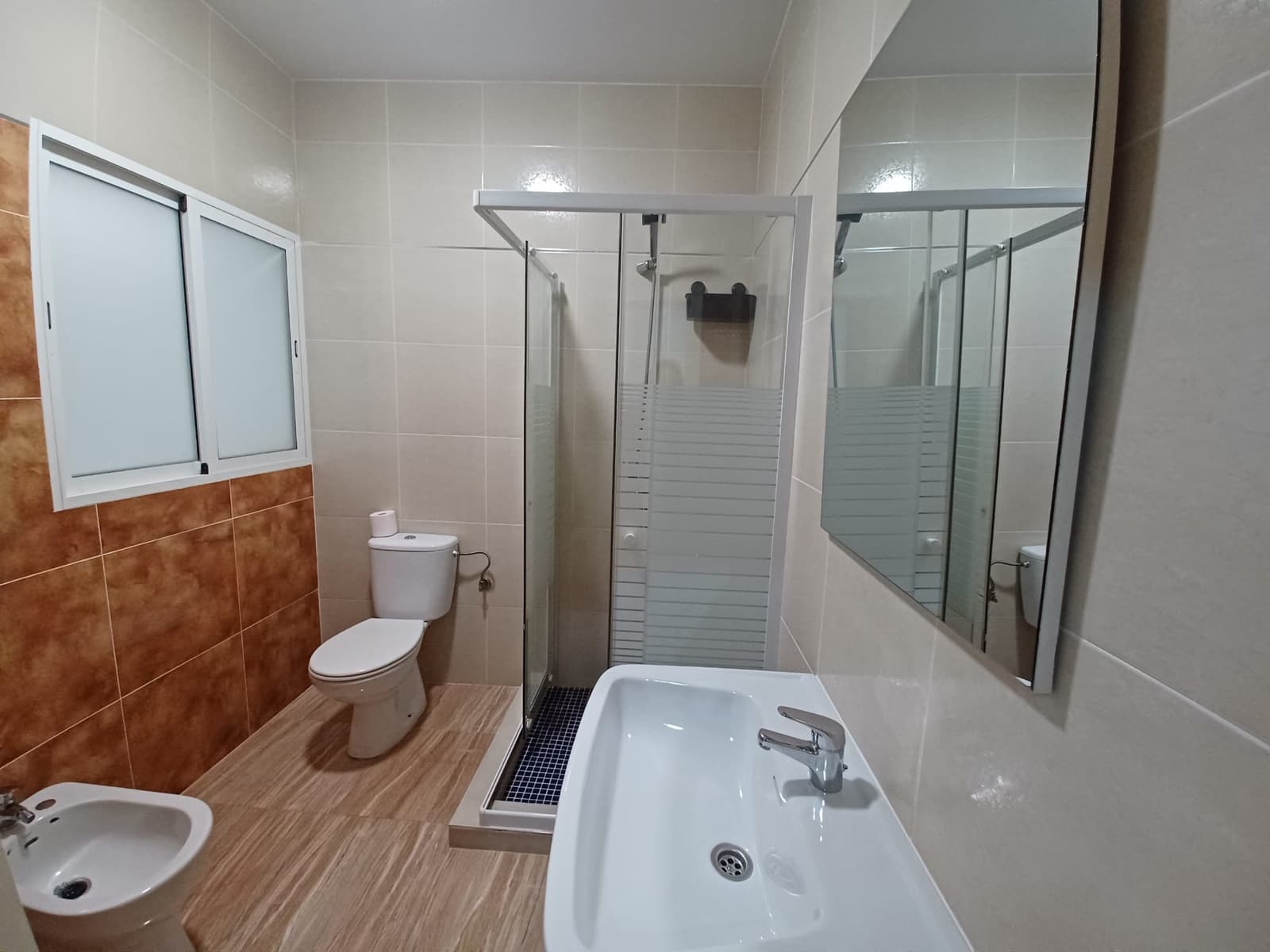 2 soveværelse Lejlighed til leje i Almeria by - € 500 (Ref: 8532847)