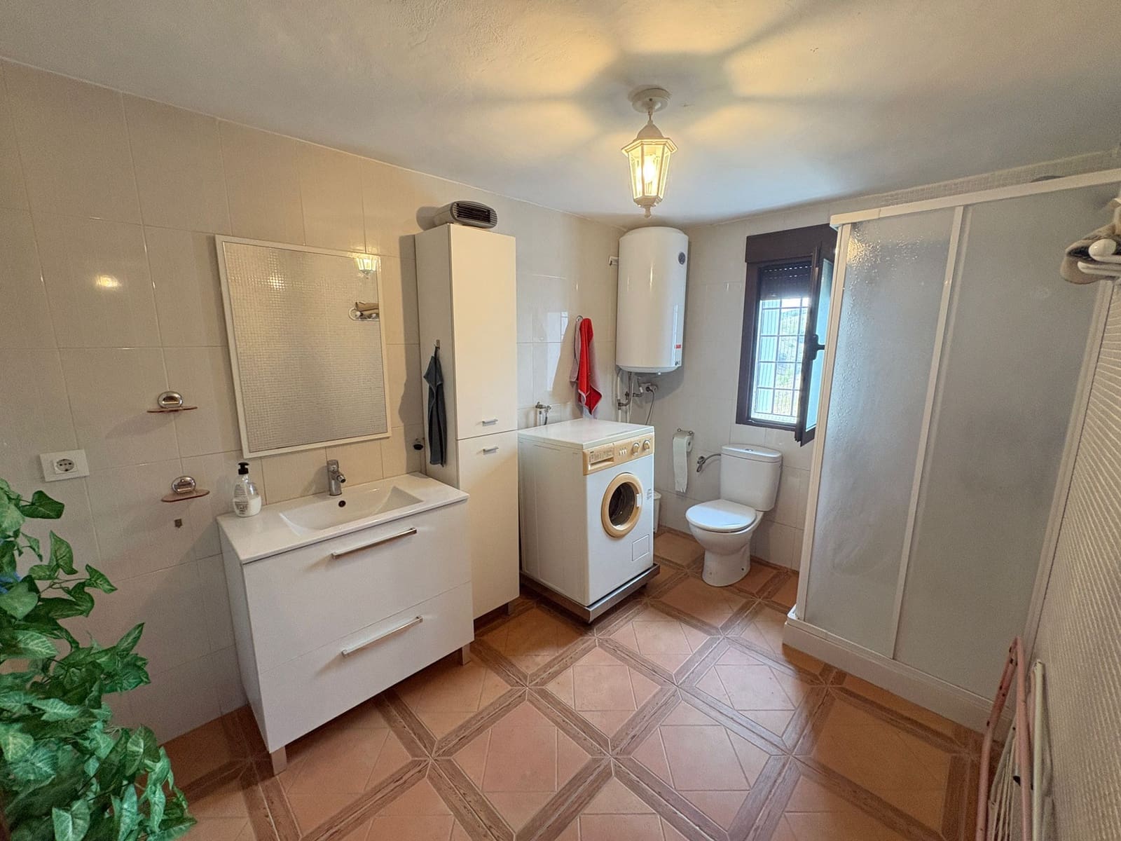 3 makuuhuone Maalaistalo vuokrattavana paikassa Velez-Rubio mukana 
autotalli - 800 € (Ref: 8634992)