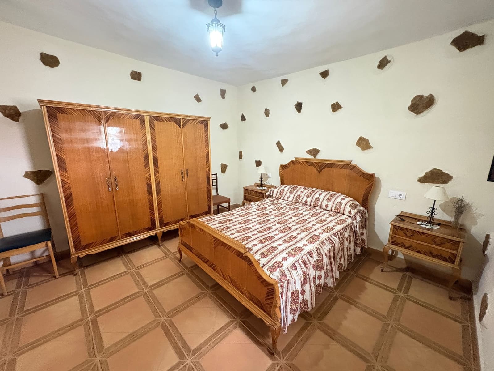 3 makuuhuone Maalaistalo vuokrattavana paikassa Velez-Rubio mukana 
autotalli - 800 € (Ref: 8634992)