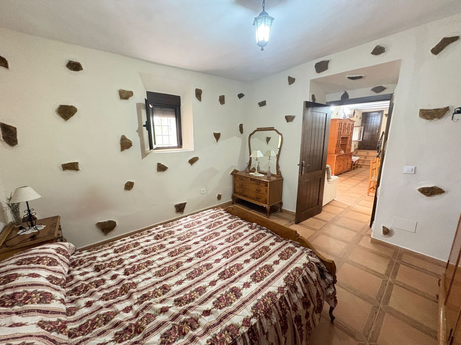 3 makuuhuone Maalaistalo vuokrattavana paikassa Velez-Rubio mukana 
autotalli - 800 € (Ref: 8634992)