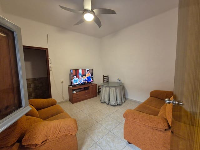 Casa de 5 habitaciones en Fines en venta - 109.000 € (Ref: 8648429)