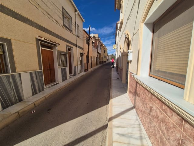 Casa de 5 habitaciones en Fines en venta - 109.000 € (Ref: 8648429)