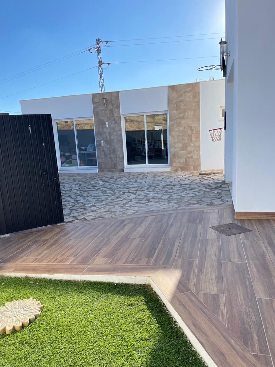 4 makuuhuone Huvila vuokrattavana paikassa Partaloa - 1 200 € (Ref: 8703149)