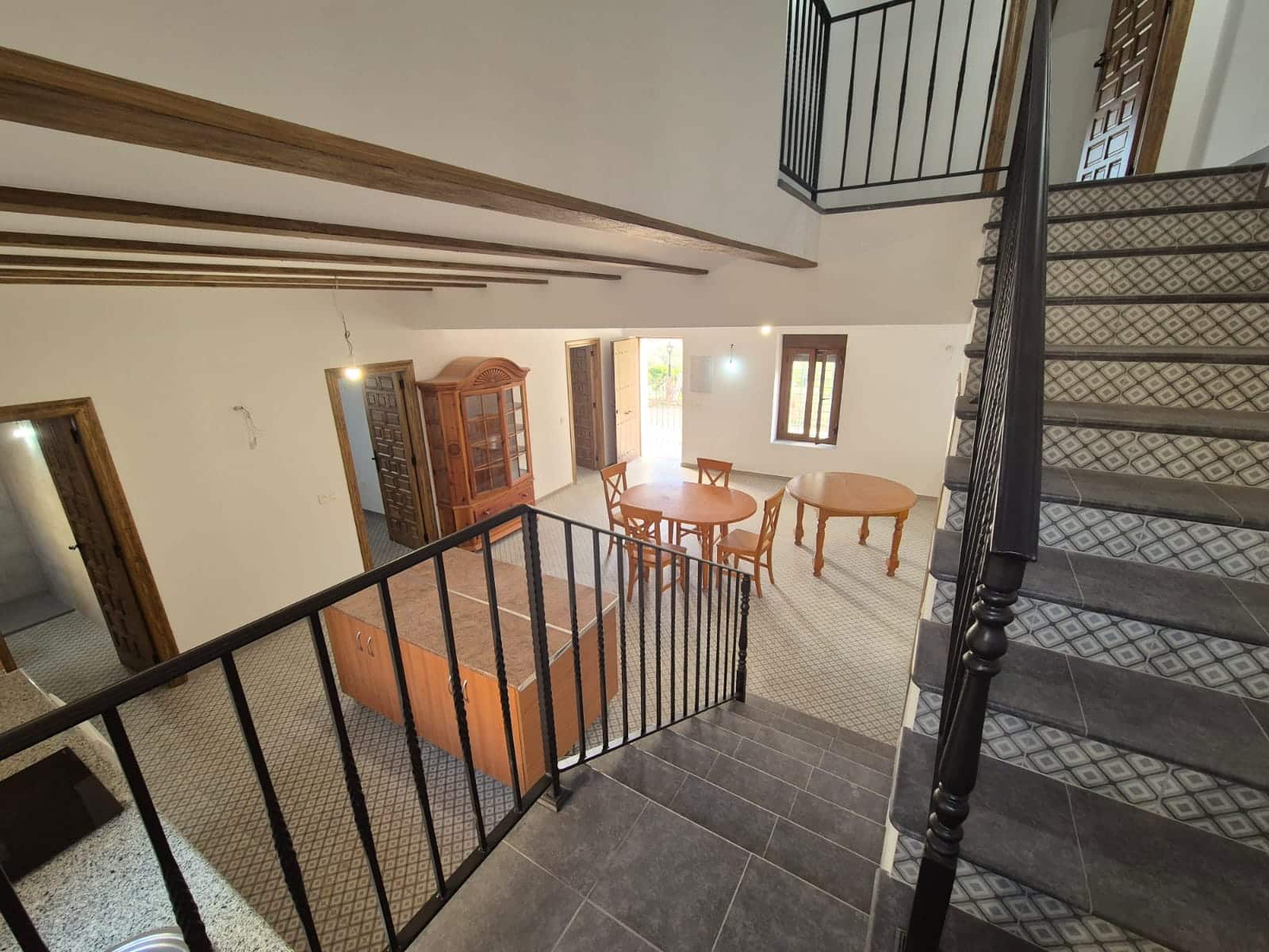 5 soveværelse Byhus til leje i Albox med garage - € 950 (Ref: 8834926)