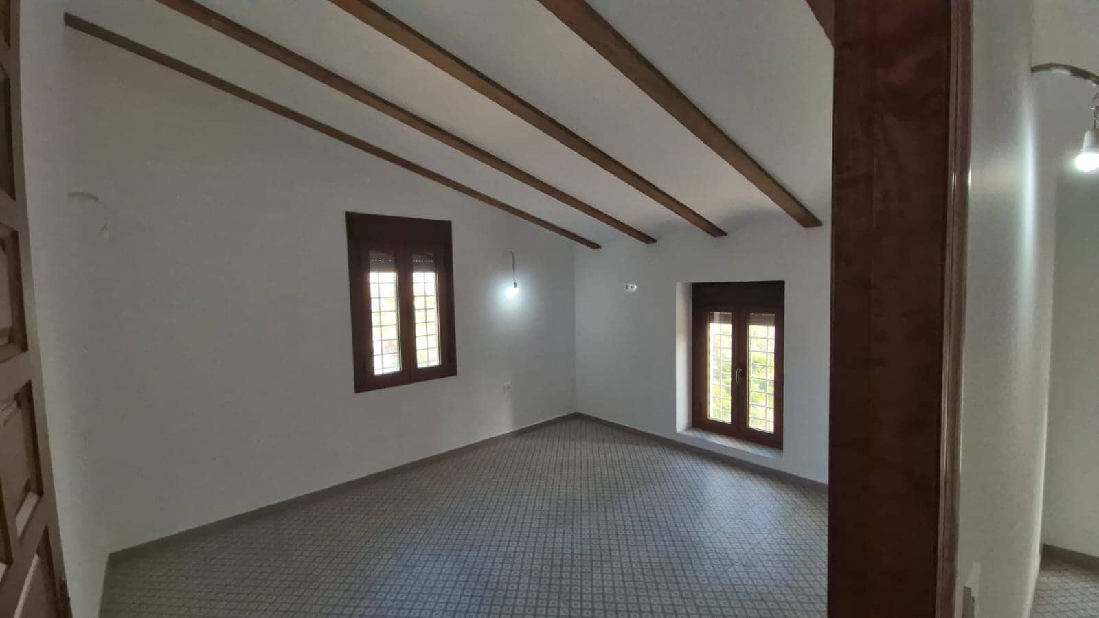 5 soveværelse Byhus til leje i Albox med garage - € 950 (Ref: 8834926)