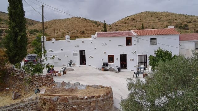 4 soveværelse Byhus til leje i Chercos med garage - € 750 (Ref: 8930102)