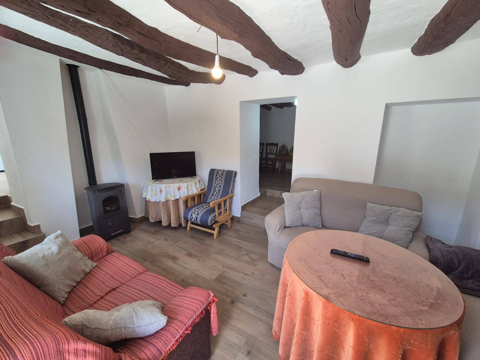 3 Zimmer Haus zu vermieten in Chercos mit Garage - 600 € (Ref: 8930102)