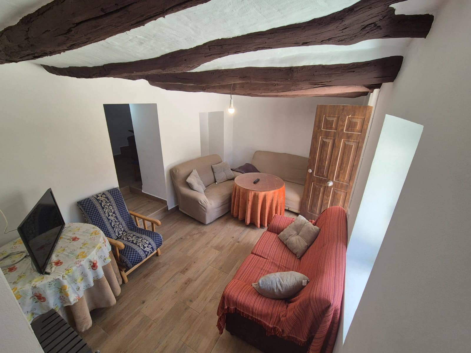 3 Zimmer Haus zu vermieten in Chercos mit Garage - 600 € (Ref: 8930102)