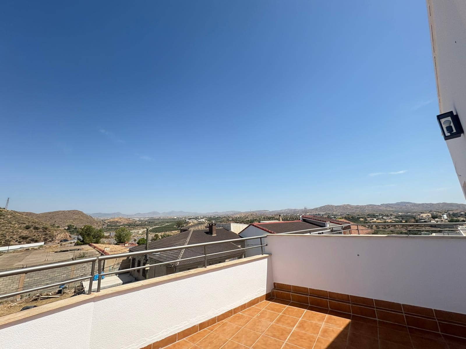 3 camera da letto Villetta Bifamiliare da affittare in Almeria citta - 750 € (Rif: 9009136)