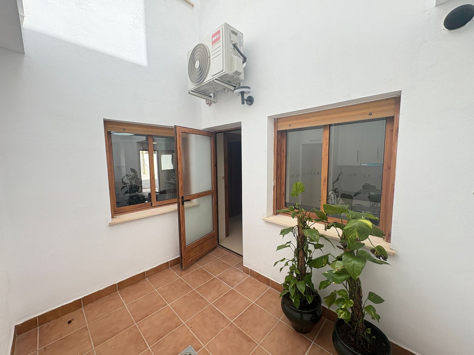 3 camera da letto Villetta Bifamiliare da affittare in Almeria citta - 750 € (Rif: 9009136)