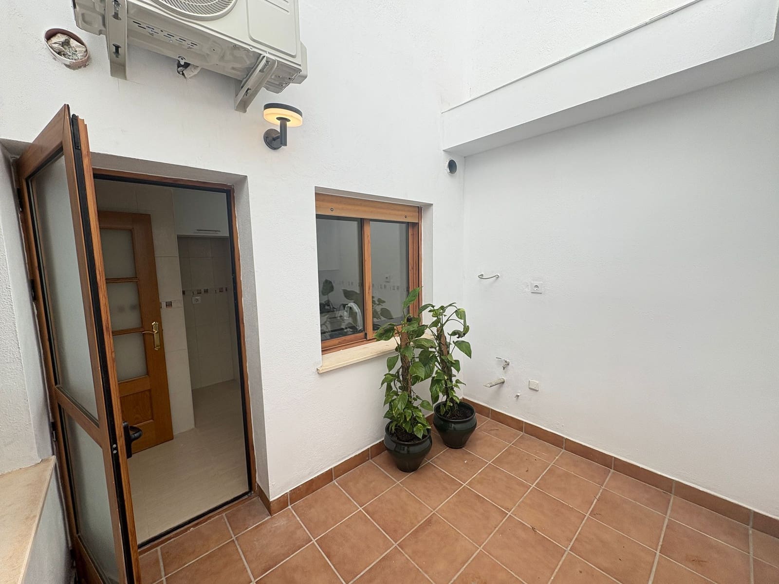 3 camera da letto Villetta Bifamiliare da affittare in Almeria citta - 750 € (Rif: 9009136)