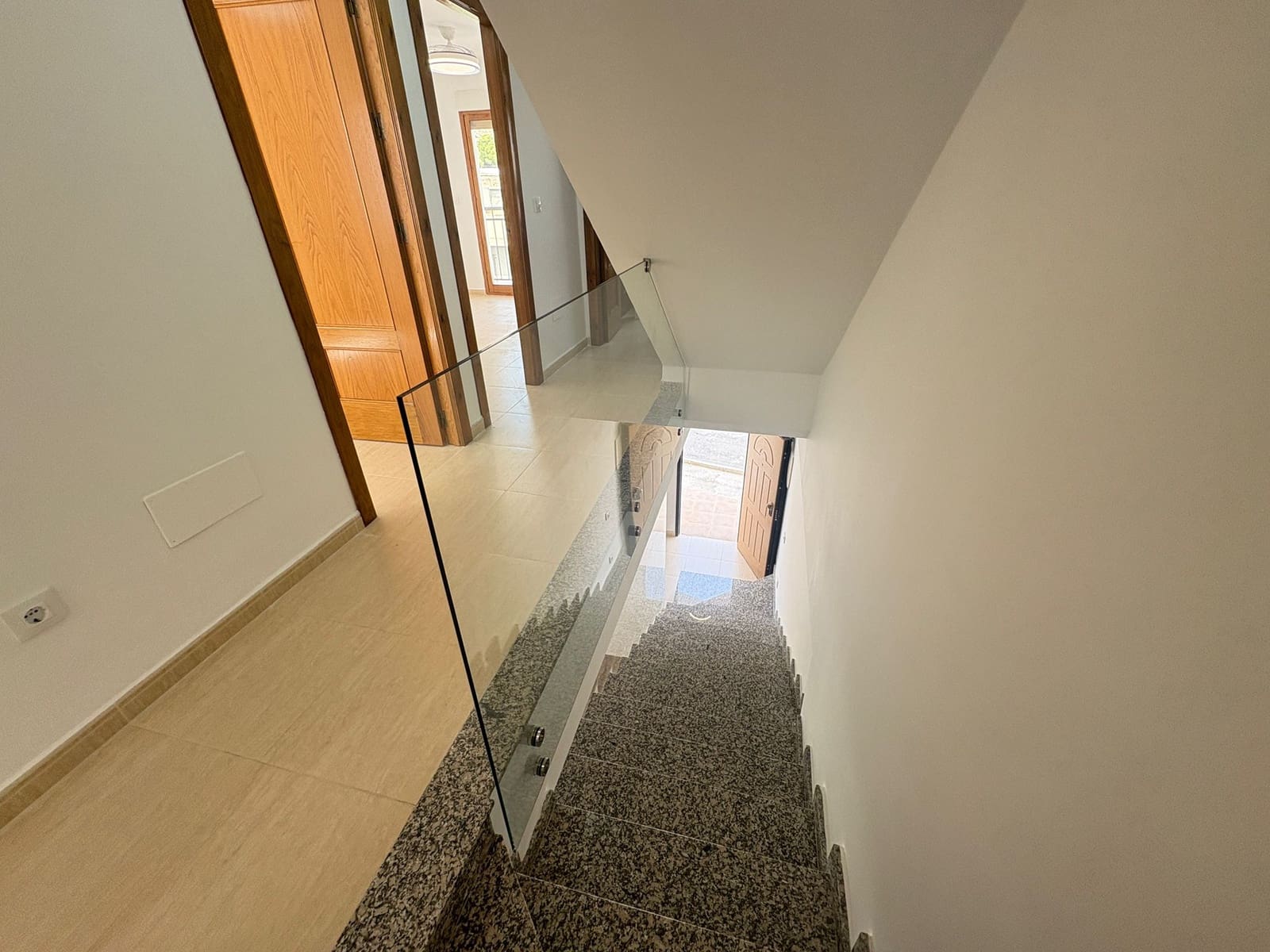 3 camera da letto Villetta Bifamiliare da affittare in Almeria citta - 750 € (Rif: 9009136)