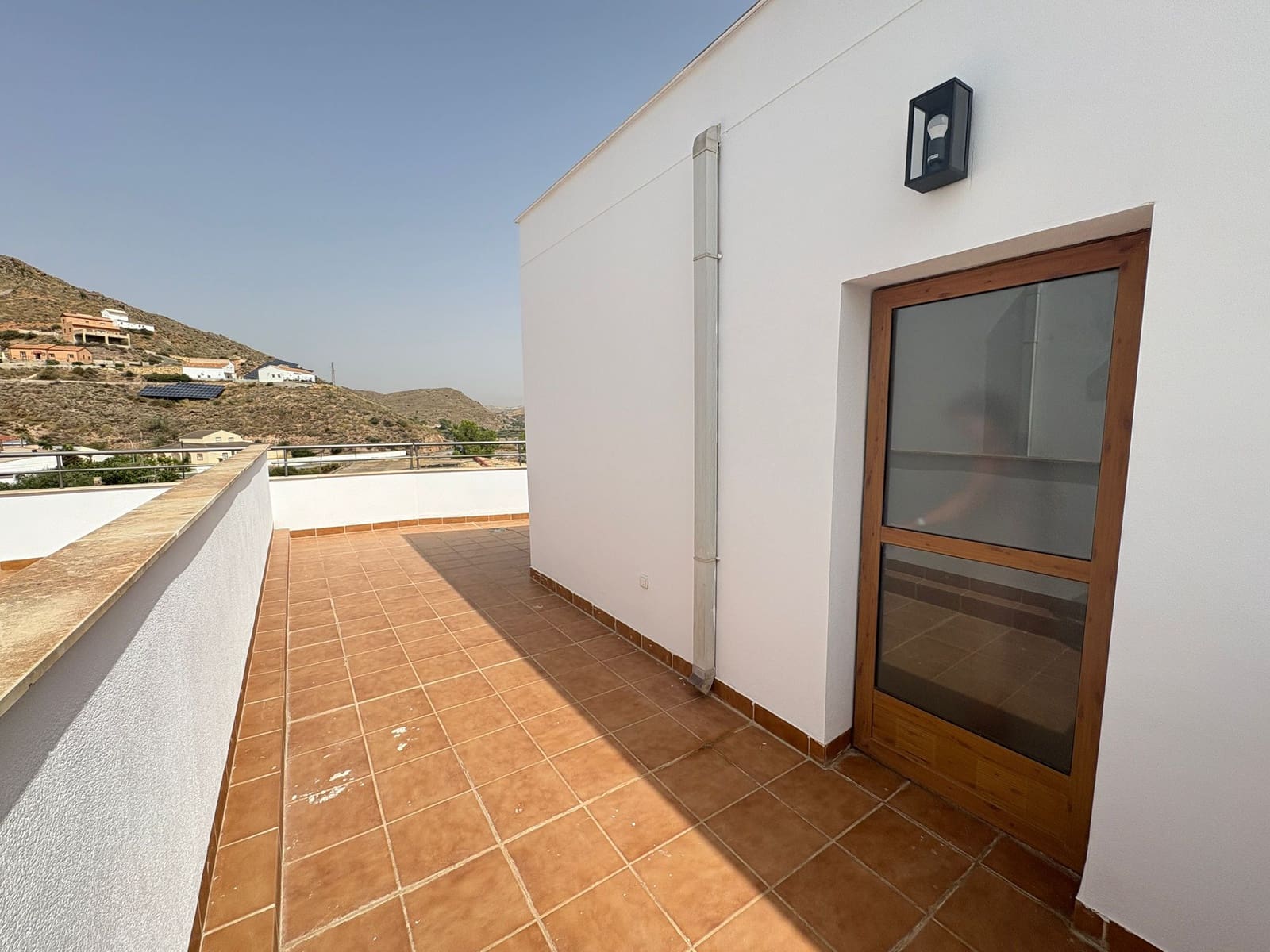 3 camera da letto Villetta Bifamiliare da affittare in Almeria citta - 750 € (Rif: 9009136)