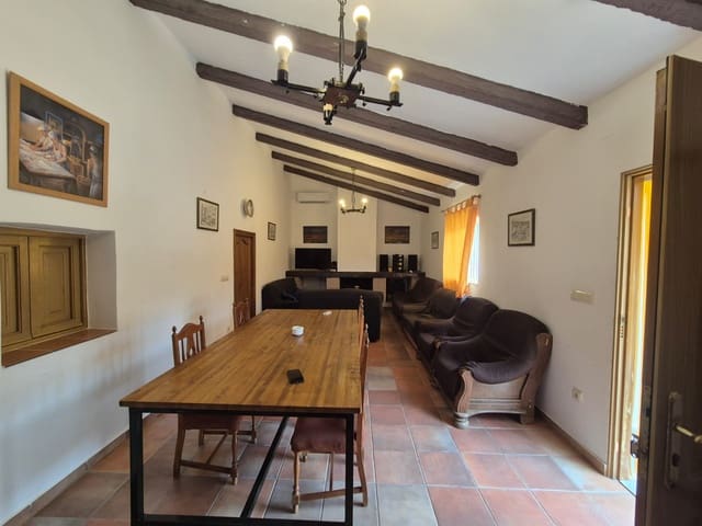 8 makuuhuone Maalaistalo vuokrattavana paikassa Macael - 900 € (Ref: 9076504)