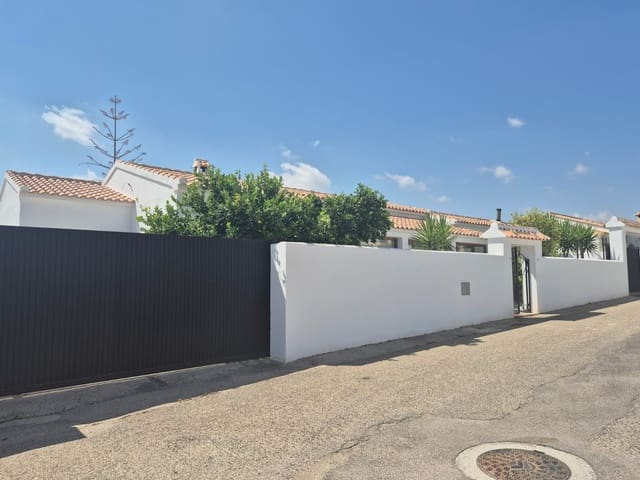 5 bedroom Villa for sale in Arboleas with pool - € 299,000 (Ref: 9117453)