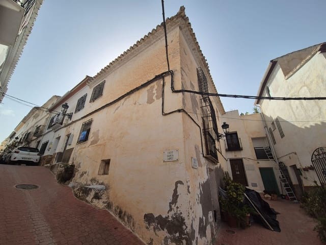 7 chambre Maison de Ville à vendre à Albanchez - 60 000 € (Ref: 9196803)